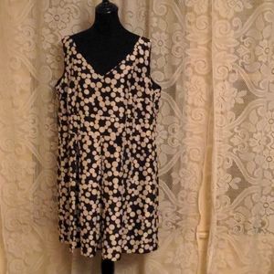 Black dress with pokadots